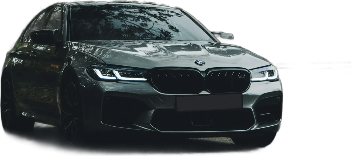 Чёрная BMW в тени
